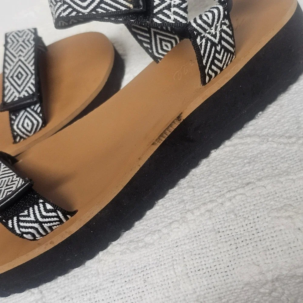 Madewell The Resourced Maggie Sandal Aztec Print Straps Black White Size 6.5